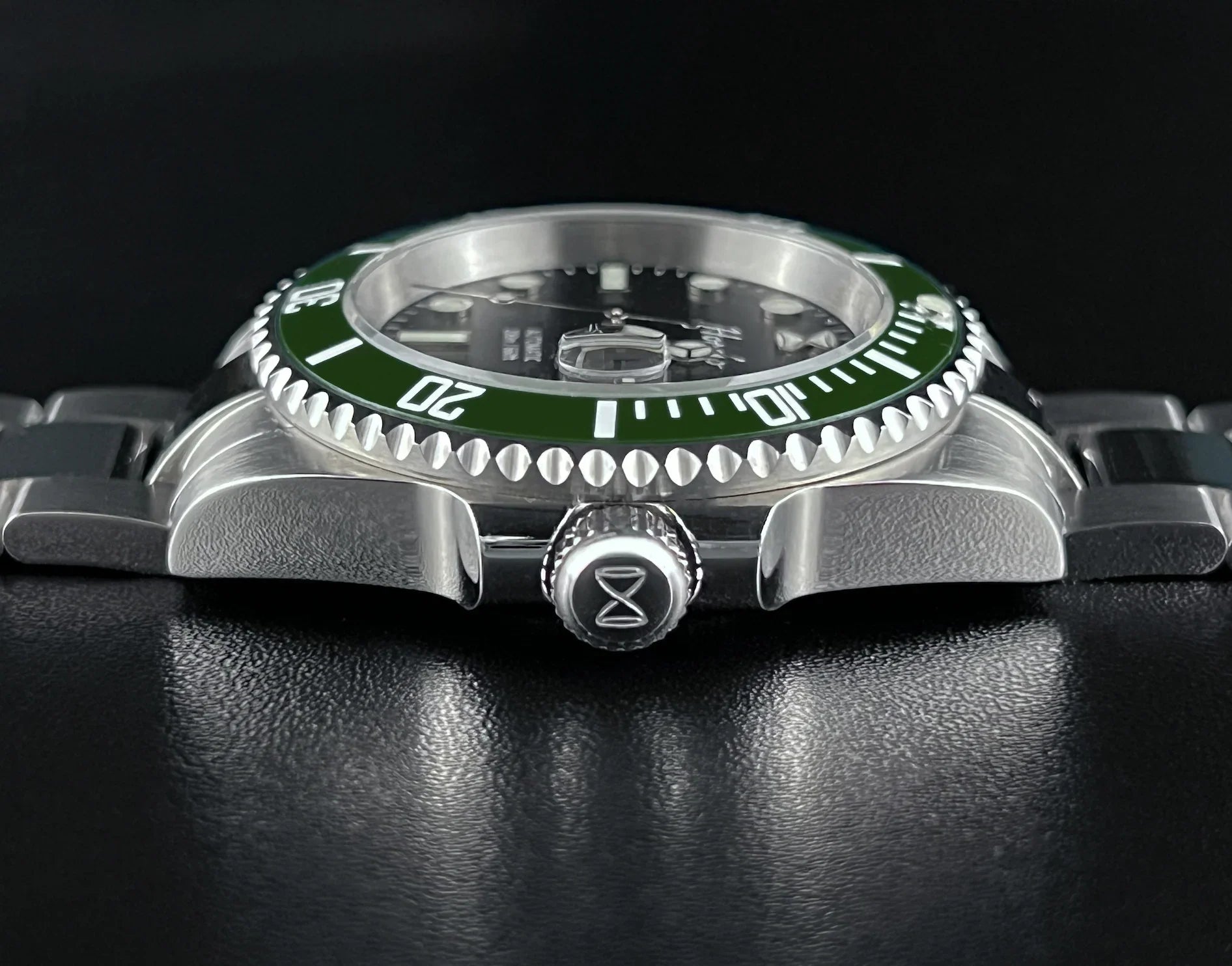 Horolo Green Bezel Black Face Submariner Watch - Horolo Watch