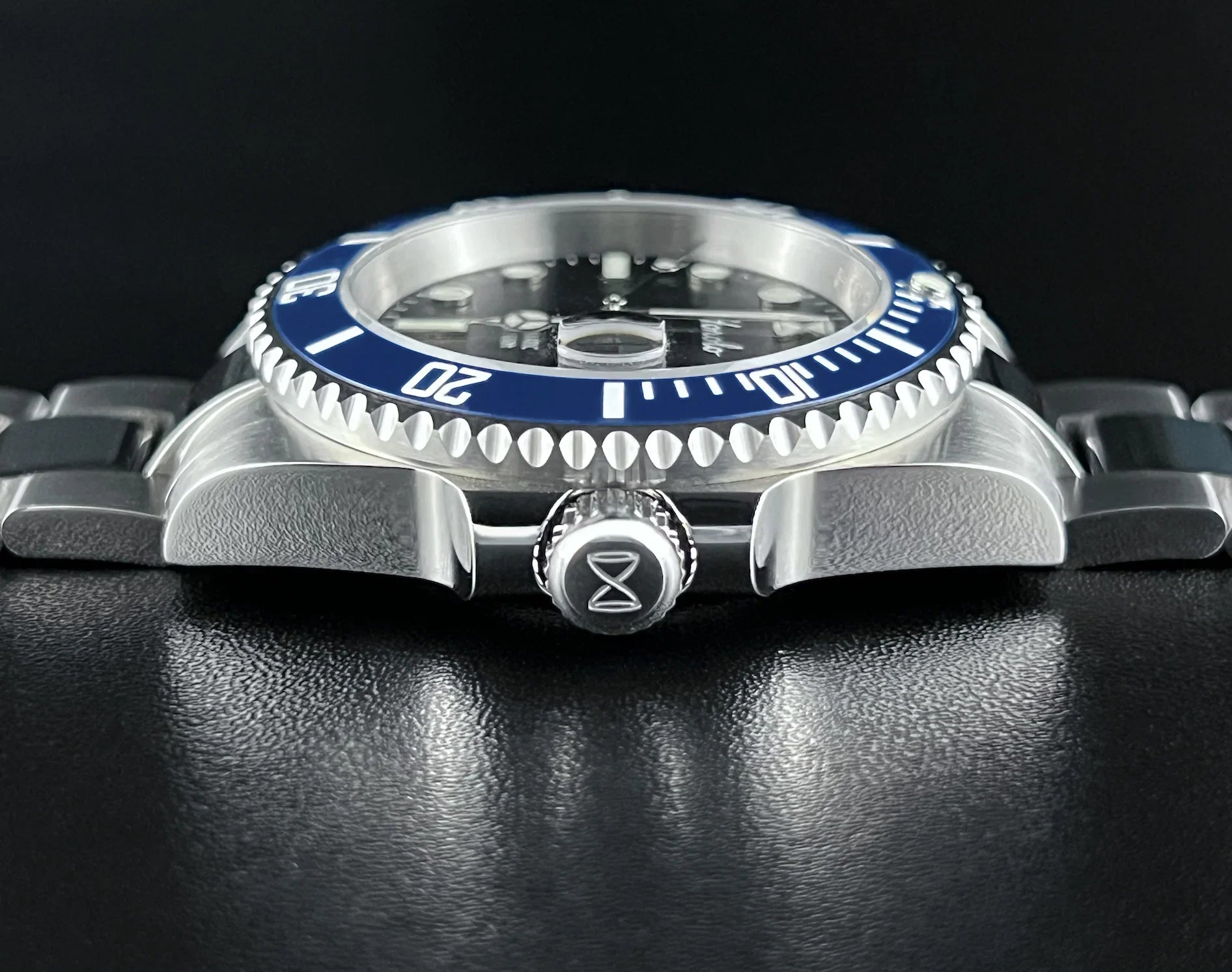 Horolo Black Dial Blue Bezel Submariner Watch - Horolo Watch