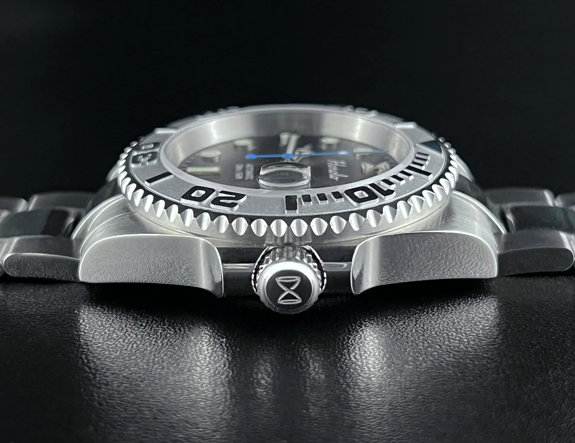 Horolo Steel Bezel Black Dial Submariner Watch - Horolo Watch